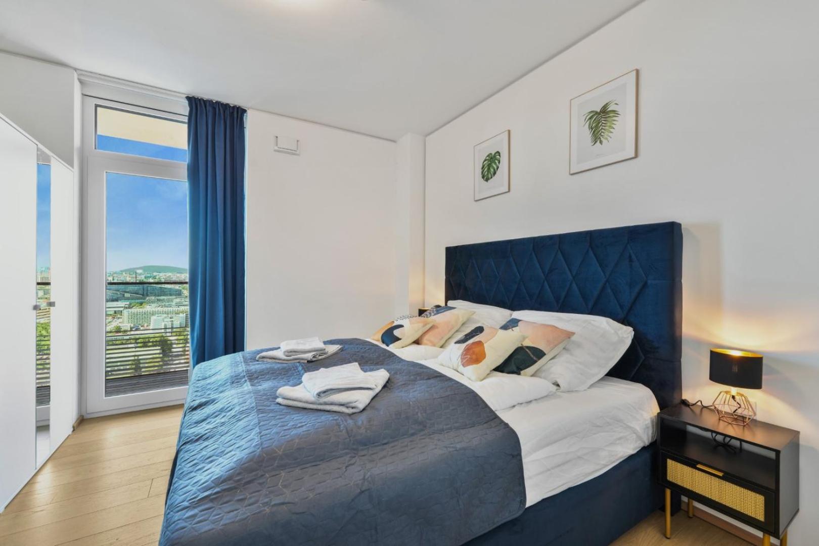 Luxury Penthouse I Rooftop Pool I Self Check-In Wien Exterior foto